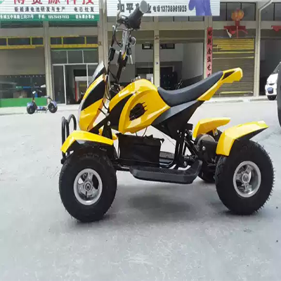 Xe cho trẻ sơ sinh xe điện bốn bánh điều khiển từ xa xe 1-3 tuổi Xe đẩy 4 bánh rocking xe bốn bánh - Con lăn trượt patinet / trẻ em