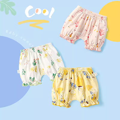 Quần em bé mùa hè phong cách mới Lycra cotton tinh khiết quần ngắn PP nam và nữ trẻ em mỏng hoạt hình quần năm điểm đít - Quần